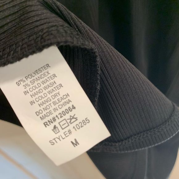 MIND CODE Brand New Gorgeous Elegant Black Blouse 👚 - Picture 2 of 4